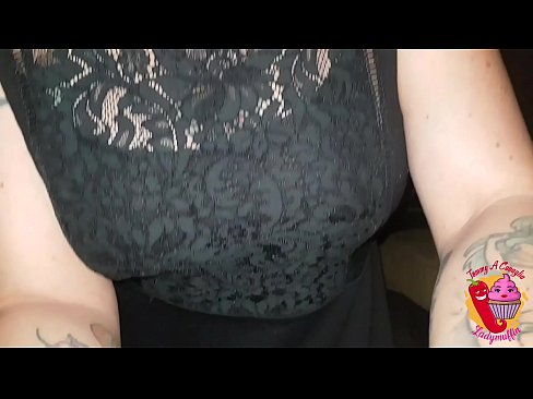 ❤️ 淫荡的继妹给他口交和西班牙语 Sex video